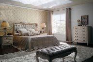 天一美家?guī)阈蕾p浪漫而有情調(diào)的法式古典家具。