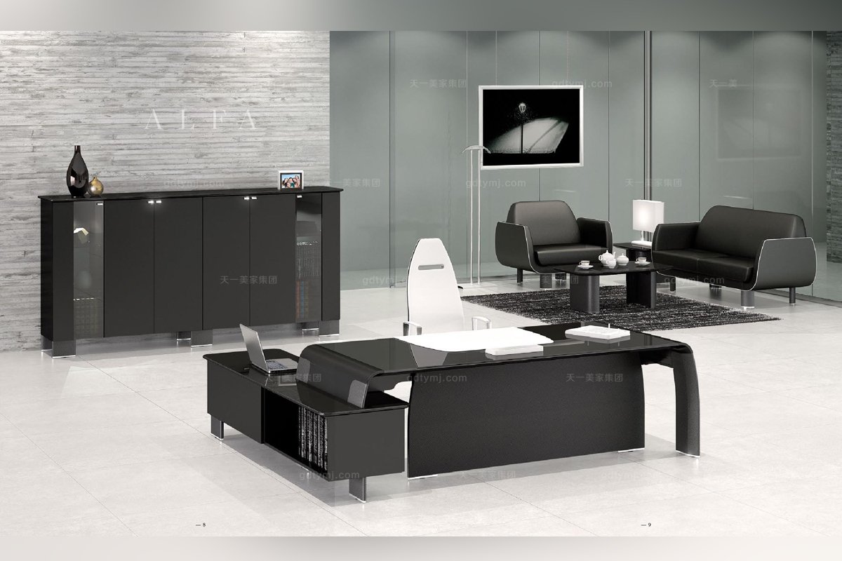 Codutti辦公家具黑色辦公區