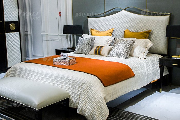 高端奢華豪宅家具別墅會所家具品牌輕奢現代風臥室實木黑檀大床組合床