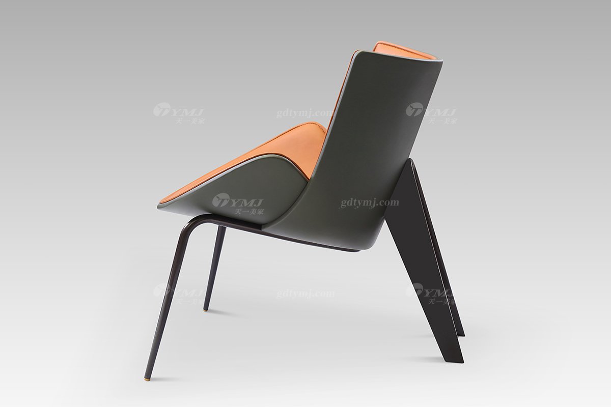 高端別墅家具意式輕奢橙色真皮休閑椅休閑椅LC2806側面1