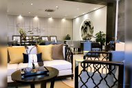 信陽(yáng)市見(jiàn)山悅水.湖東春天銷(xiāo)售中心家具工程案例